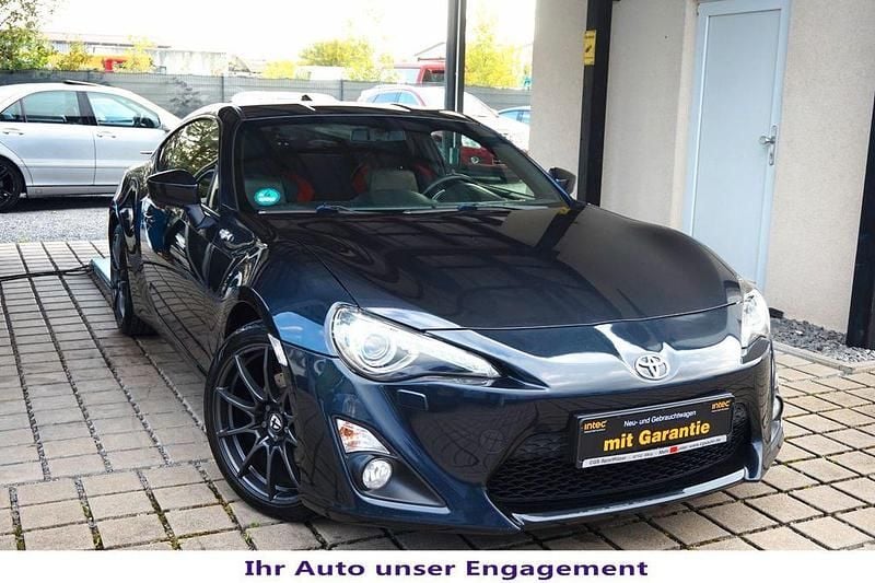 Grau Gebraucht 2016 Toyota GT86 GT Coupé | 21.750 € (Fairer Preis) - Bild 1/4