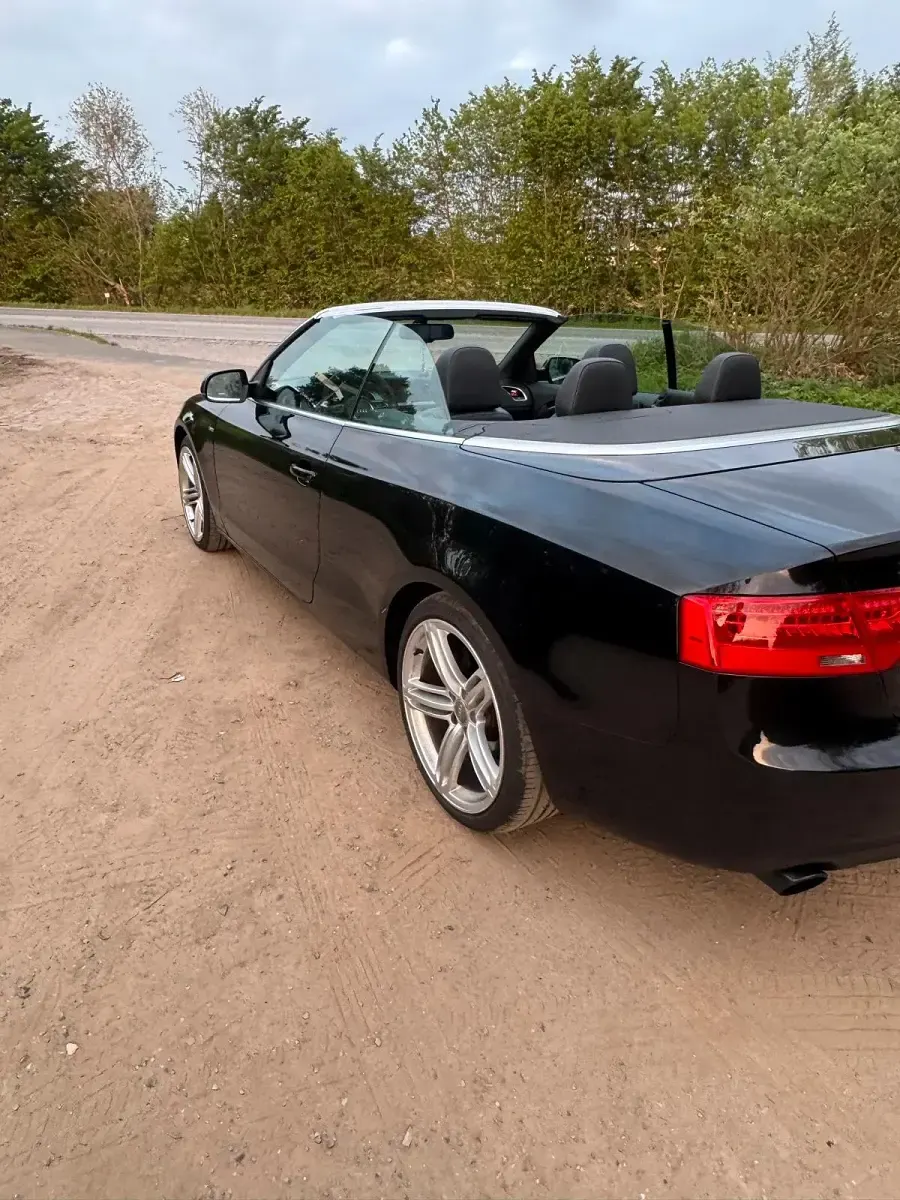 Gebraucht Audi A5 Cabriolet S-Line 204 PS (150 kW) 2012 Schwarz Cabrio