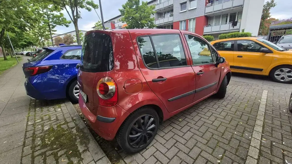 Używany Renault Modus Dynamique 75 KM (55 kW) 2008 Minivan