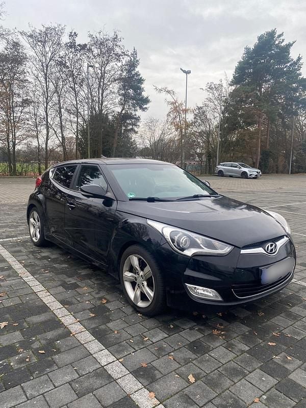 Gebraucht Hyundai Veloster 140 PS (102 kW) 2012 Schwarz Kleinwagen