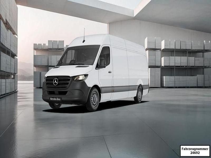 Gebraucht Mercedes Sprinter 170 PS (125 kW) 2025 Arktikweiß Van