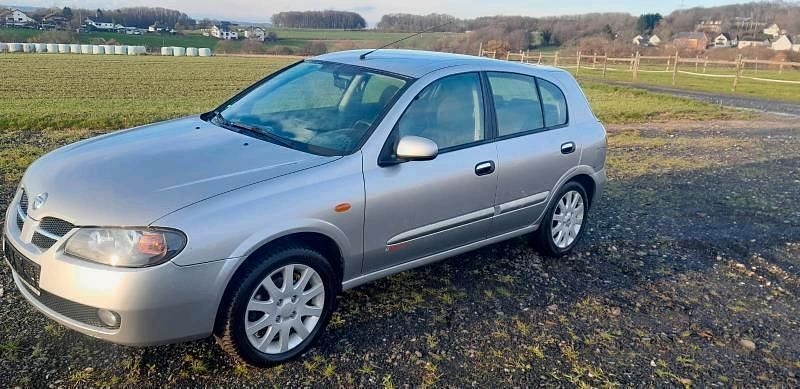 Gebraucht Nissan Almera 116 PS (85 kW) 2006 Silber Kleinwagen