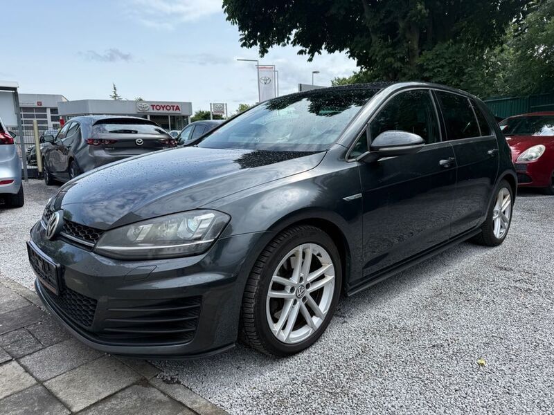Grau Gebraucht 2014 VW Golf VII GTD Limousine | 9.999 € (Fairer Preis) - Bild 1/4
