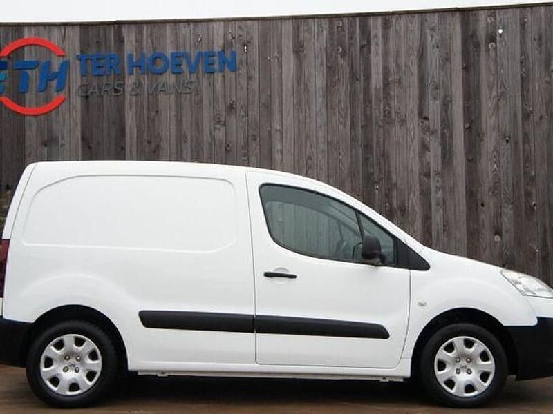 Gebraucht Peugeot Partner 75 PS (55 kW) 2014 Weiß Van / Kleinbus