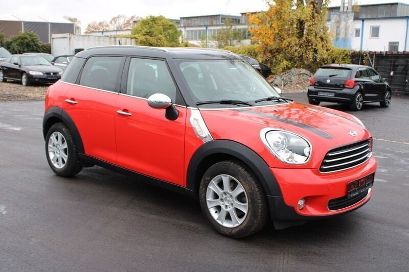 Pure red Gebraucht 2011 Mini Cooper Countryman SUV | 8.999 € (Guter Preis) - Bild 1/4