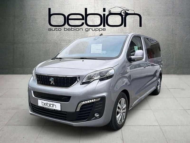 Silber Gebraucht 2021 Peugeot e-Traveller Allure Van / Kleinbus | 27.900 € - Bild 1/3