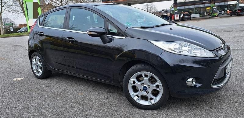 Gebraucht Ford Fiesta Titanium 82 PS (60 kW) 2012 Schwarz Kleinwagen