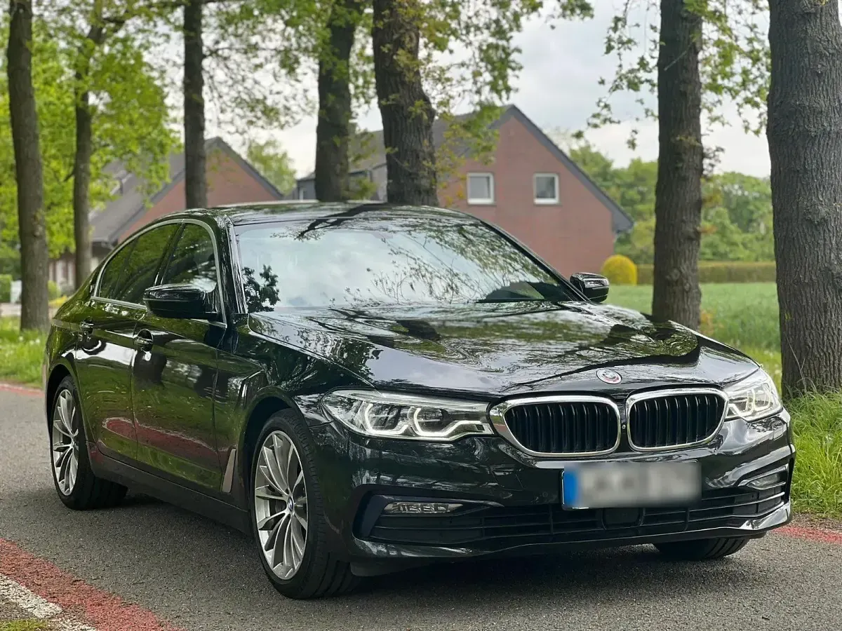Gebraucht BMW 540 Shadowline 340 PS (250 kW) 2017 Schwarz Limousine
