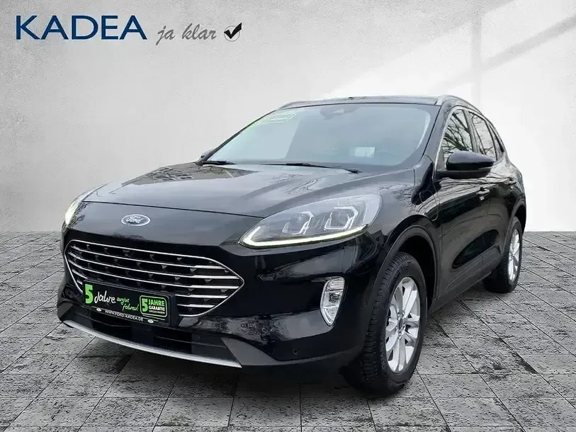 Używany Ford Kuga Titanium 224 KM (164 kW) 2022 Czarny SUV