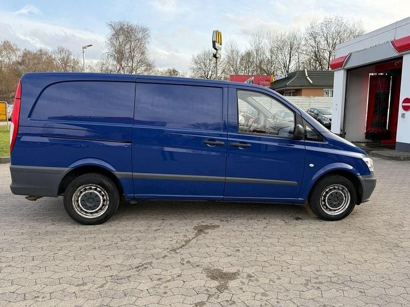 Gebraucht Mercedes Vito 95 PS (69 kW) 2014 Blau Van