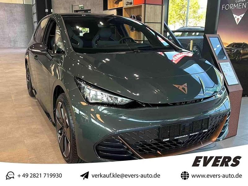 Dark forest metallic Gebraucht 2025 Cupra Born VZ2 Kleinwagen | 44.450 € (Superpreis) - Bild 1/4