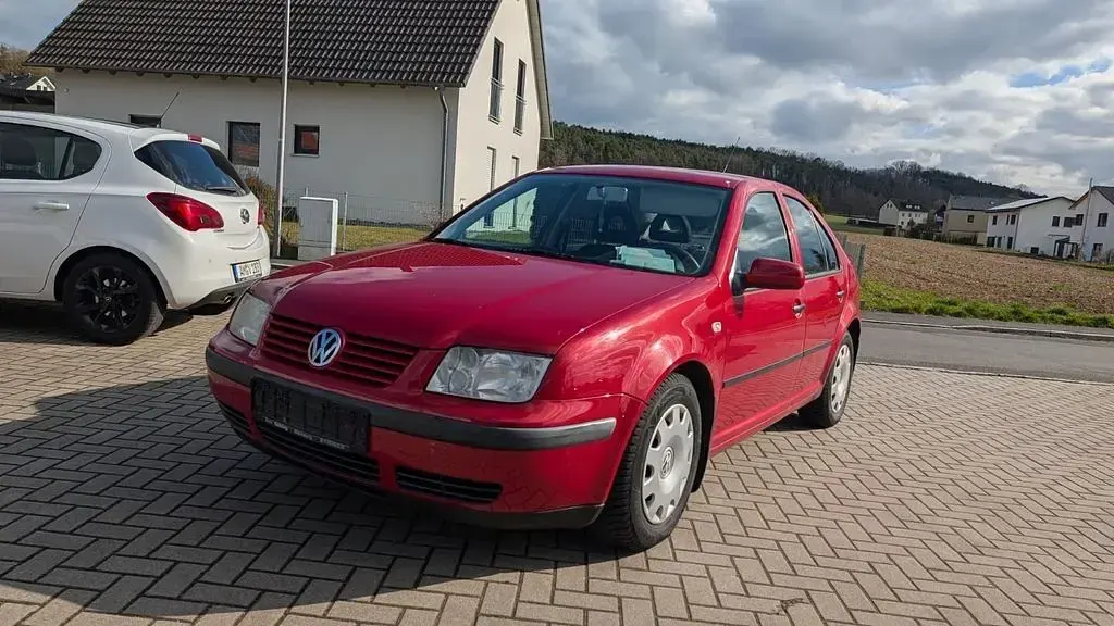 Occasion VW Bora Edition 116 ch (85 kW) 2001 Rouge Berline