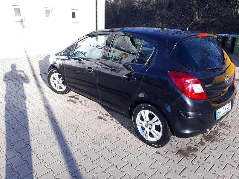 Gebraucht Opel Corsa Selection 87 PS (63 kW) 2011 Schwarz Kleinwagen