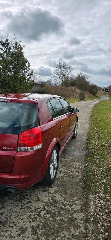 Gebraucht Opel Signum 155 PS (114 kW) 2007 Rot Kleinwagen