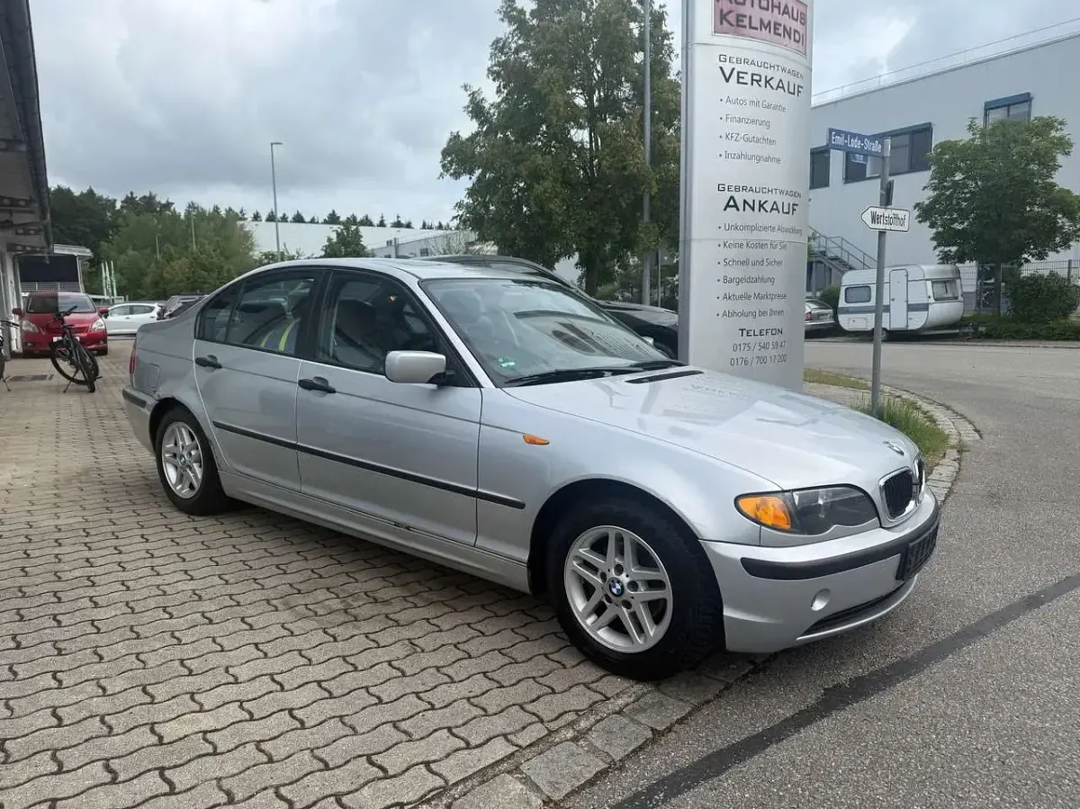 Gebraucht BMW 316 116 PS (85 kW) 2002 Grau Limousine