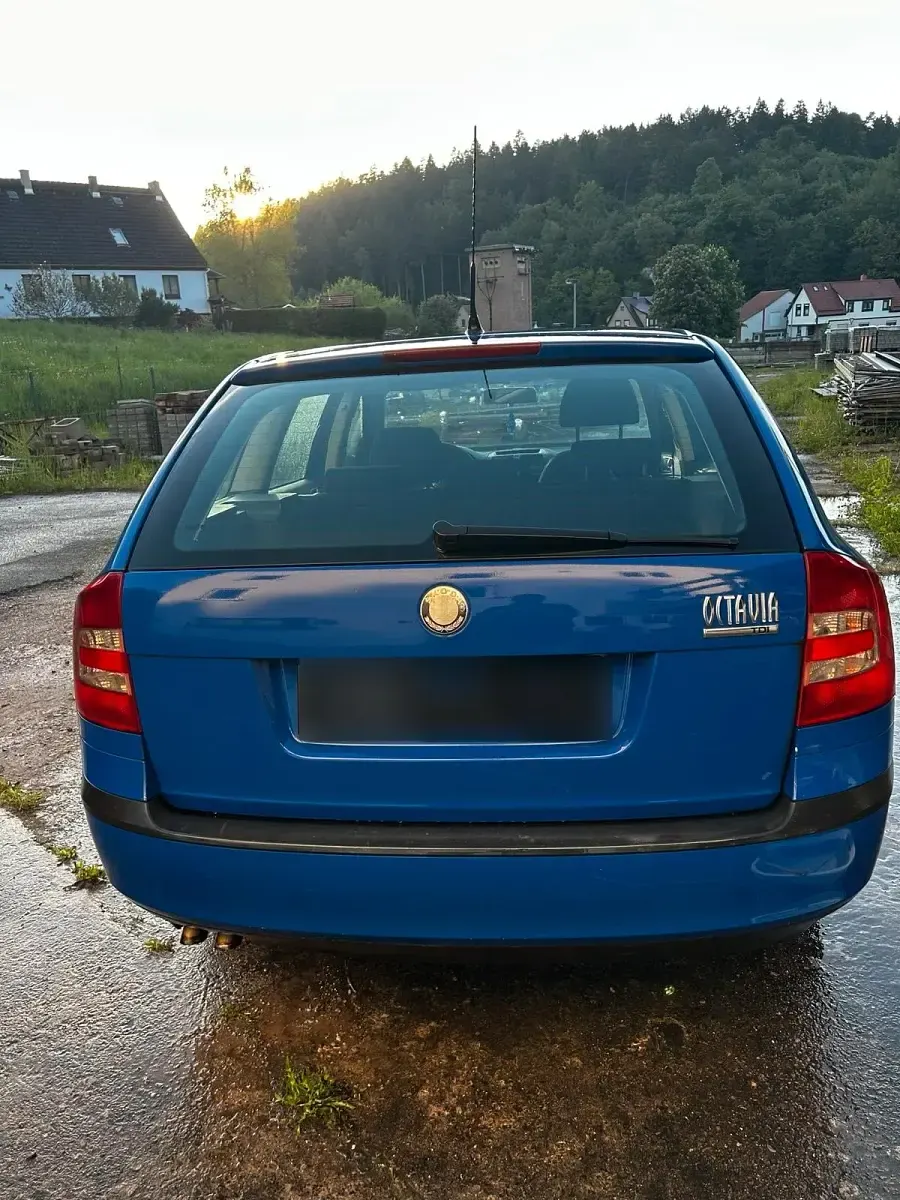 Gebraucht Skoda Octavia 105 PS (77 kW) 2007 Blau Kombi