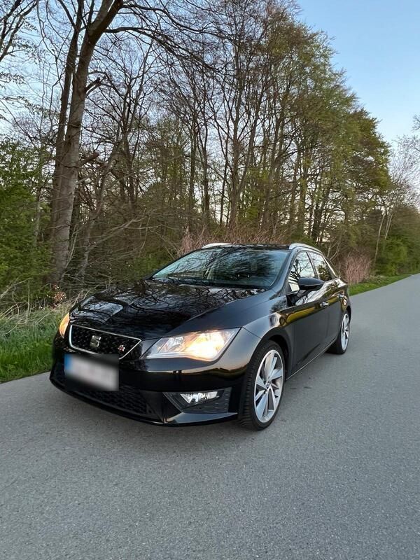 Schwarz Gebraucht 2016 Seat Leon FR Kombi | 8.800 € (Guter Preis) - Bild 1/4