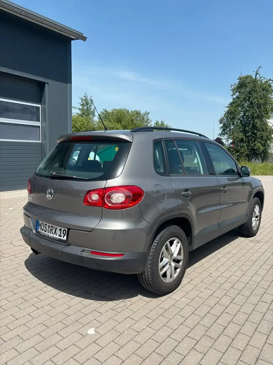 Gebraucht VW Tiguan 150 PS (110 kW) 2009 Grau SUV