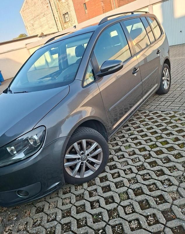 Gebraucht VW Touran 105 PS (77 kW) 2012 Grau Van / Kleinbus