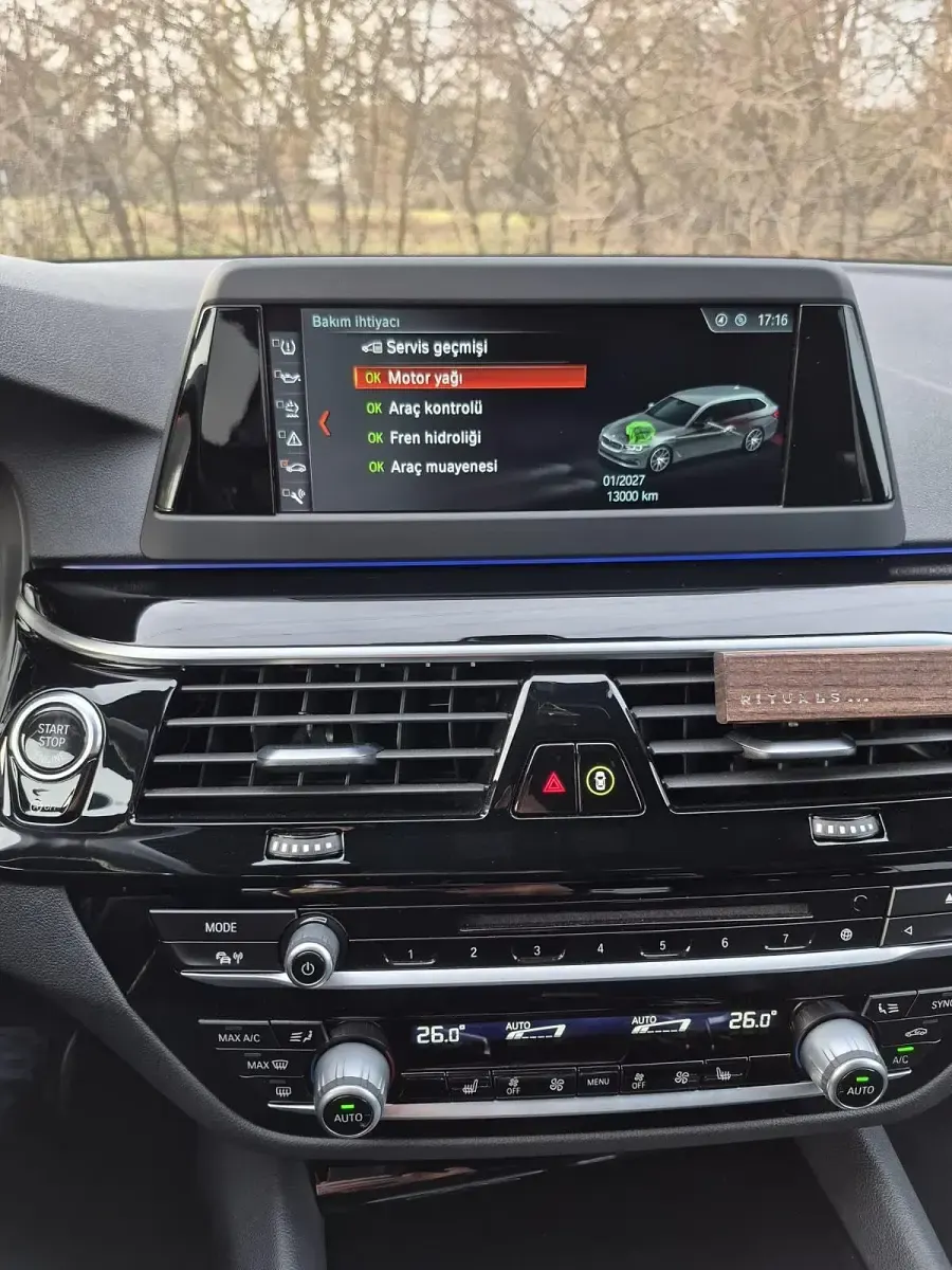 Gebraucht BMW 520 198 PS (145 kW) 2018 Schwarz Kombi
