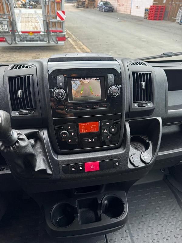 Gebraucht Fiat Ducato 140 PS (102 kW) 2019 Weiß Van