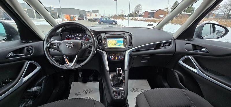 Gebraucht Opel Zafira Tourer Innovation 140 PS (102 kW) 2017 Grau Van / Kleinbus