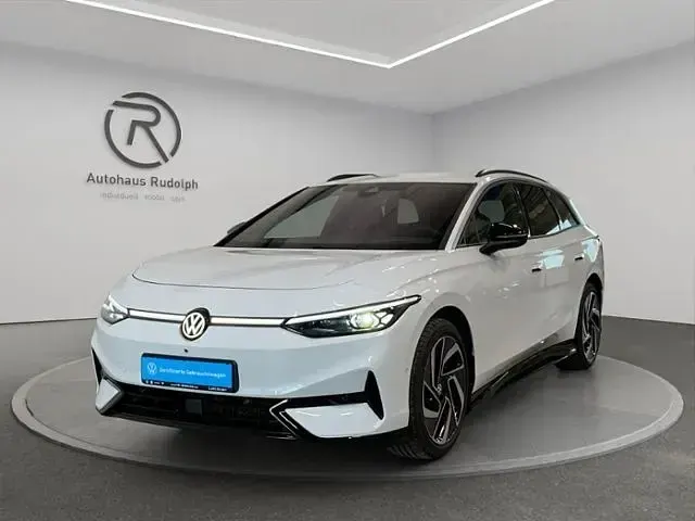 Gebraucht VW ID.7 Pro 210 kW (286 PS) 2025 Gletscherweiß metallic (metallic) Kombi