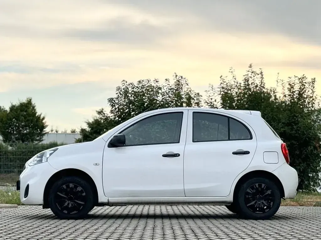 Gebraucht Nissan Micra Visia 80 PS (58 kW) 2015 Weiß Kleinwagen