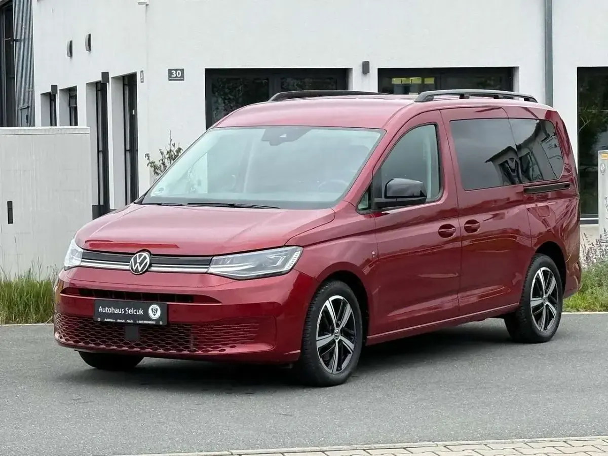 Gebraucht VW Caddy Maxi Life 122 PS (89 kW) 2022 Rot Van / Kleinbus