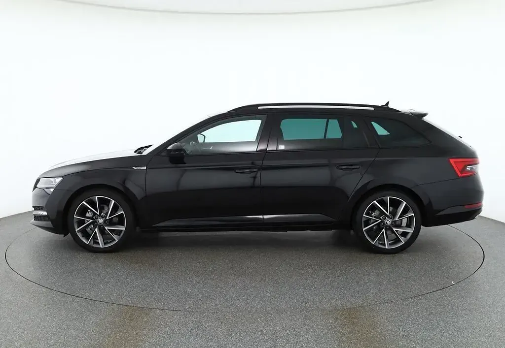 Gebraucht Skoda Superb SportLine 218 PS (160 kW) 2021 Schwarz Kombi
