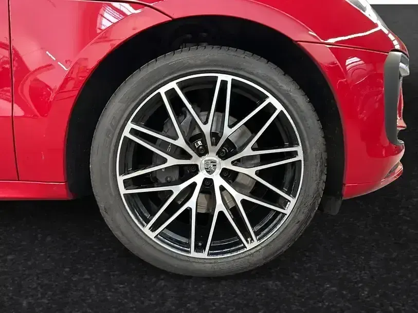 Usata Porsche Macan 265 CV (194 kW) 2024 Rosso SUV