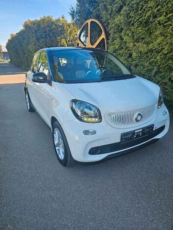 Second-hand Smart ForFour Passion 71 CP (52 kW) 2015 Alb Hatchback