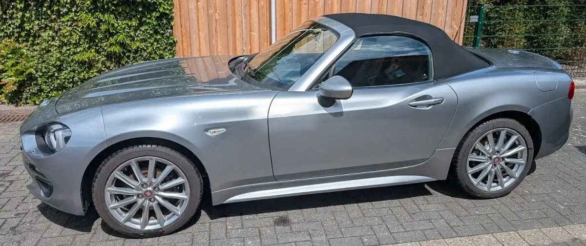 Gebraucht Fiat 124 Spider Lusso 140 PS (102 kW) 2018 Grau Cabrio