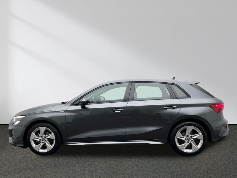 Gebraucht Audi A3 Sportback S-Line 150 PS (110 kW) 2022 Grau Kleinwagen