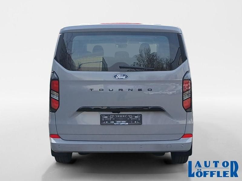 Gebraucht Ford Tourneo Titanium 136 PS (100 kW) 2025 Grau Van / Kleinbus