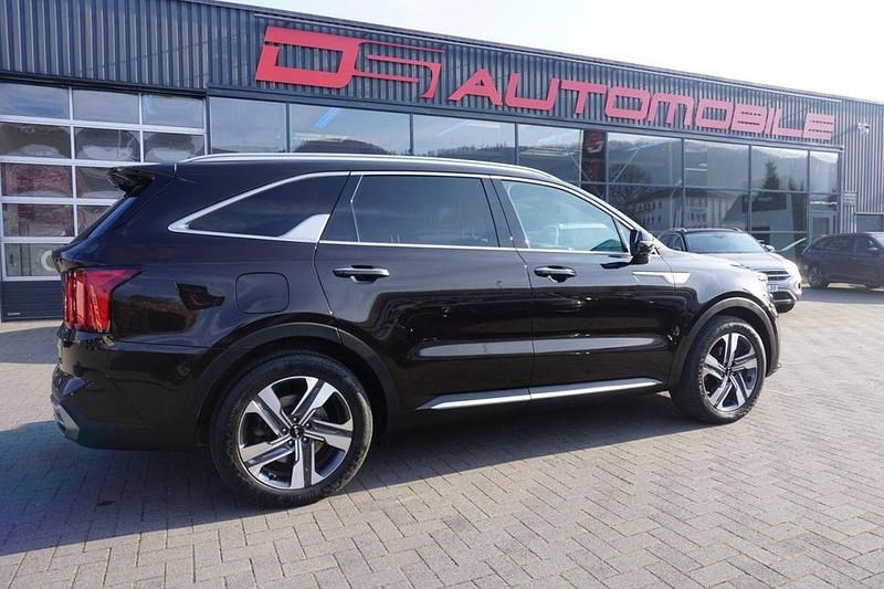 Gebraucht Kia Sorento Platinum 179 PS (131 kW) 2022 Be2 essencebraun SUV