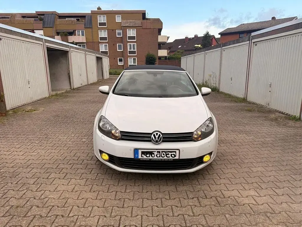 Gebraucht VW Golf Cabriolet 105 PS (77 kW) 2011 Weiß Cabrio