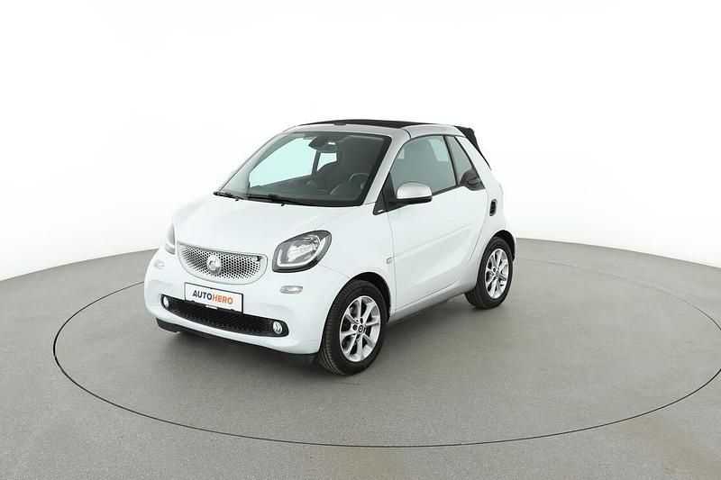 Weiß Gebraucht 2016 Smart ForTwo Cabrio Basis Cabrio | 10.070 € (Guter Preis) - Bild 1/3