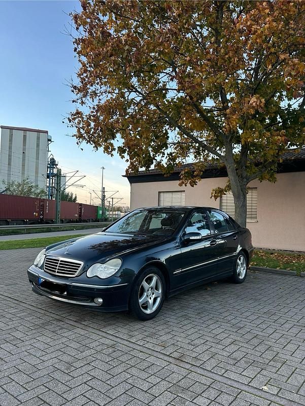 Gebraucht 2002 Mercedes C270 Avantgarde Limousine | 3.600 € (Fairer Preis) - Bild 1/4