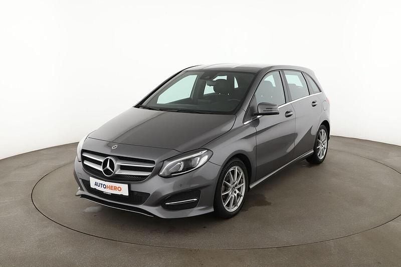 Używany Mercedes B180 Urban 122 KM (89 kW) 2018 Minivan