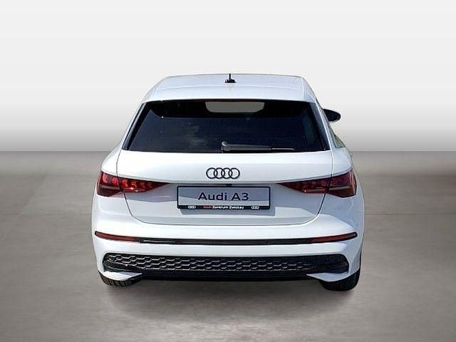 Ny Audi A3 Advanced 116 HK (85 kW) 2026 Grå Sedan