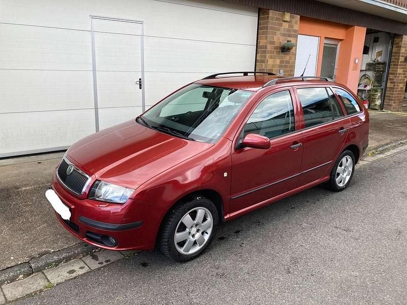 Gebraucht Skoda Fabia 101 PS (74 kW) 2007 Rot Kombi