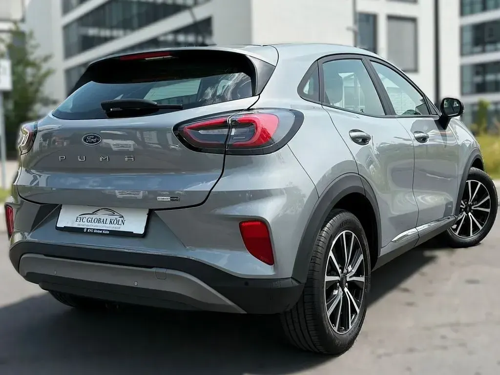Gebraucht Ford Puma Titanium 125 PS (91 kW) 2021 Silber SUV