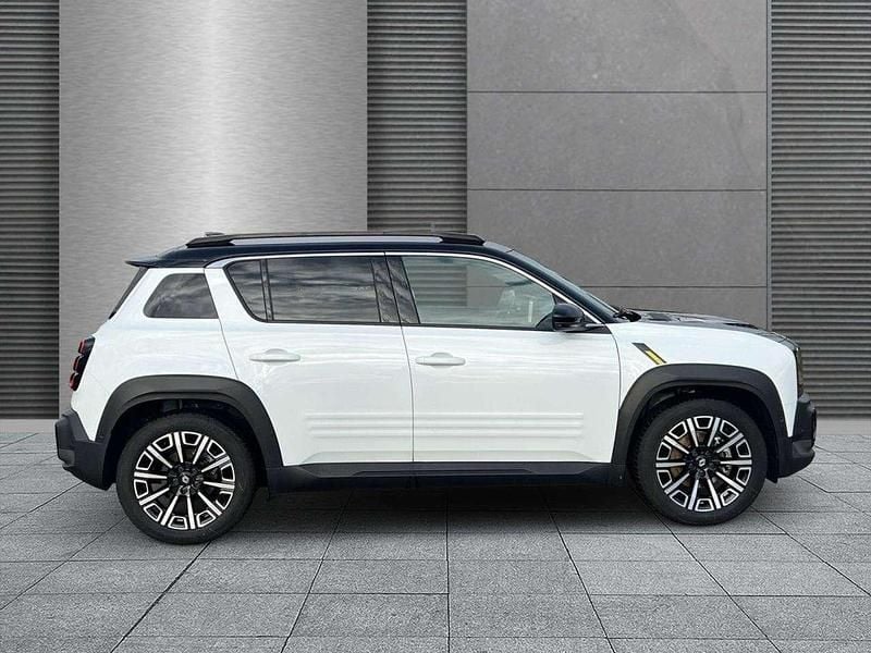 Arktisweiß+blackpearlsch... Gebraucht 2025 Renault 4 E-Tech Iconic SUV | 33.790 € (Guter Preis) - Bild 1/4