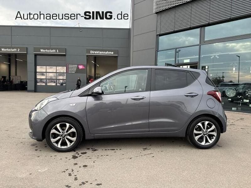 Gebraucht Hyundai i10 YES! 87 PS (63 kW) 2018 Grau Kleinwagen
