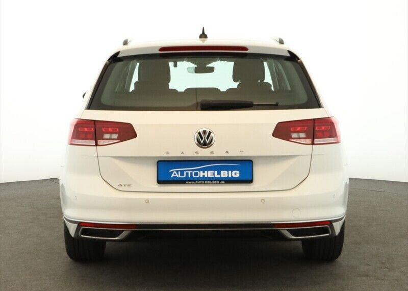 Gebraucht VW Passat GTE 218 PS (160 kW) 2020 Pure white Kombi