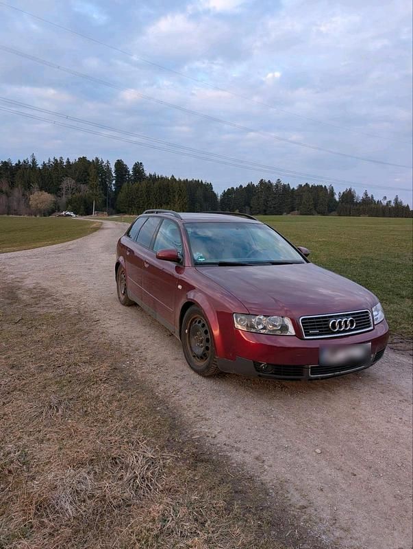 Gebraucht Audi A4 131 PS (96 kW) 2002 Rot Kombi