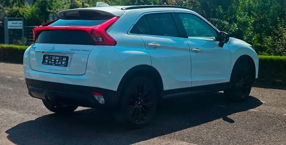 Gebraucht Mitsubishi Eclipse Cross Diamant Edition 163 PS (119 kW) 2019 Weiß SUV