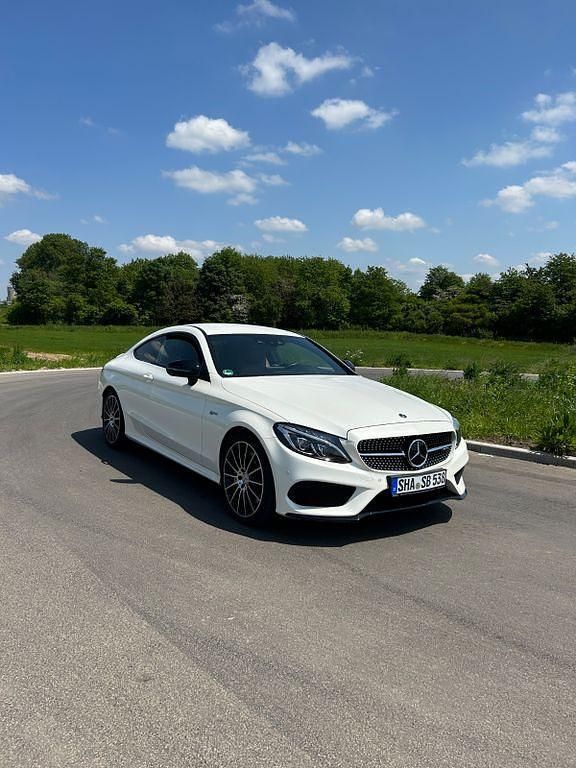 Weiß Gebraucht 2018 Mercedes C43 AMG AMG Coupé | 35.000 € (Guter Preis) - Bild 1/4