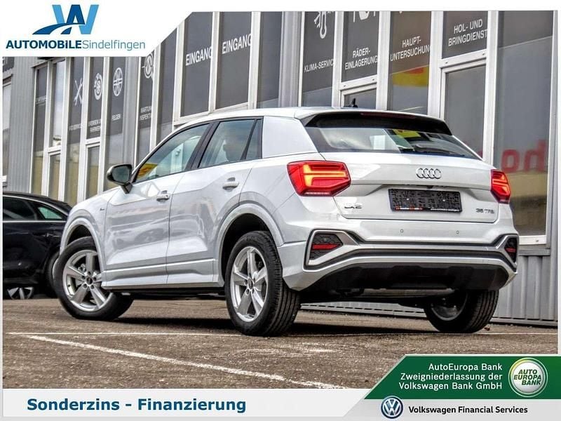 Neu Audi Q2 S-Line 150 PS (110 kW) 2026 Gletscherweiß metallic SUV